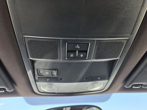 Used 2013 Volkswagen Beetle 2.0T FWD image 22