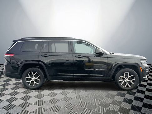 Used 2024 Jeep Grand Cherokee L Limited AWD/4WD image 6