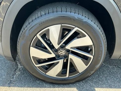 Certified 2026 Volkswagen Atlas SE AWD/4WD image 8