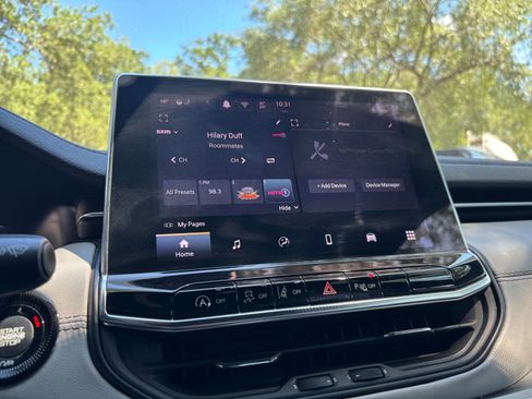 Used 2025 Jeep Compass Limited image 20