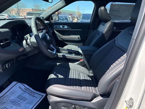 New 2026 Ford Explorer ST-Line AWD/4WD image 9