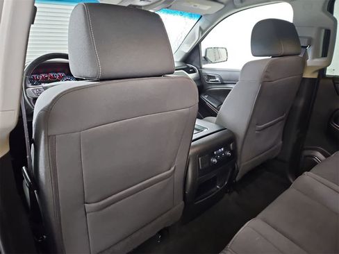 Used 2017 GMC Yukon XL SLE w/ HD Trailering Package image 18