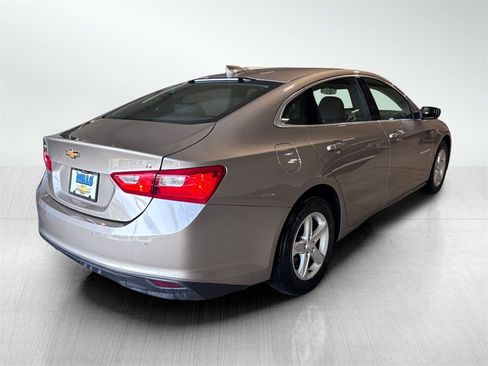 Used 2024 Chevrolet Malibu LT image 5