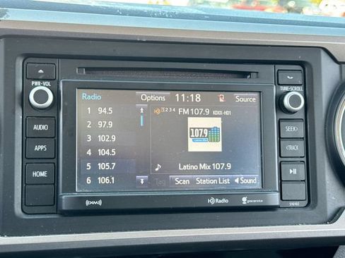 Used 2017 Toyota Tacoma SR5 RWD image 16