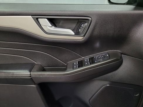 Used 2021 Ford Escape SE w/ SE Sport Appearance Package AWD/4WD image 19