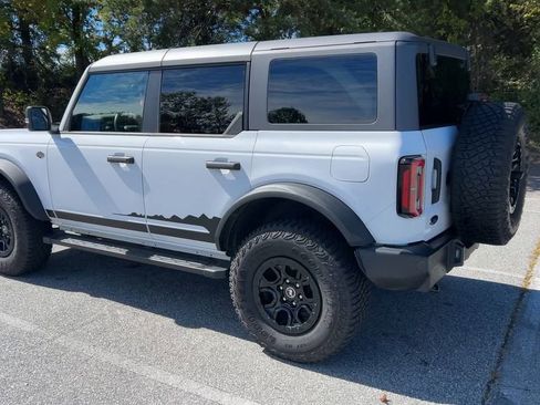 Used 2024 Ford Bronco Wildtrak image 40