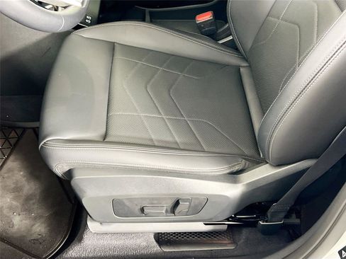 Used 2025 BMW X1 xDrive28i w/ Technology Package image 19