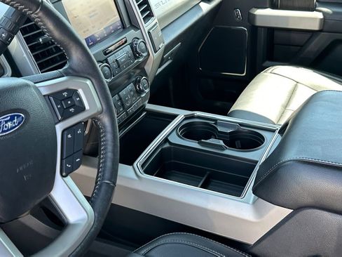 Used 2020 Ford F250 Lariat AWD/4WD image 17