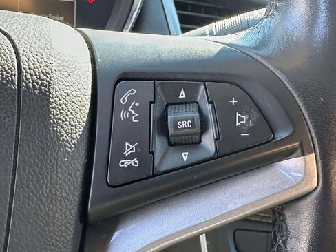 Certified 2022 Chevrolet Trax LT w/ LT Convenience Package image 22