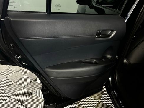 Used 2025 Toyota Corolla Cross LE image 26