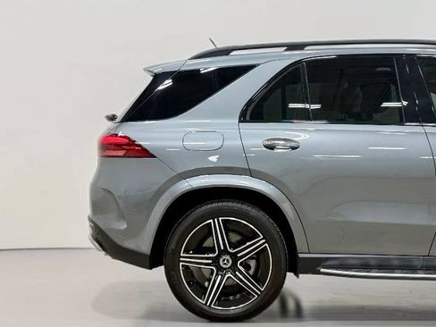 Used 2024 Mercedes-Benz GLE 450e 4MATIC image 13
