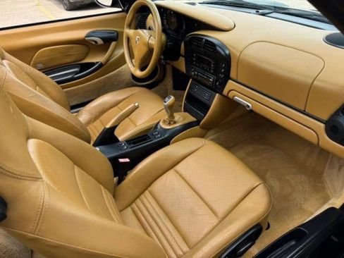 Used 2003 Porsche Boxster RWD image 33