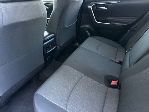 Used 2024 Toyota RAV4 XLE AWD/4WD image 11