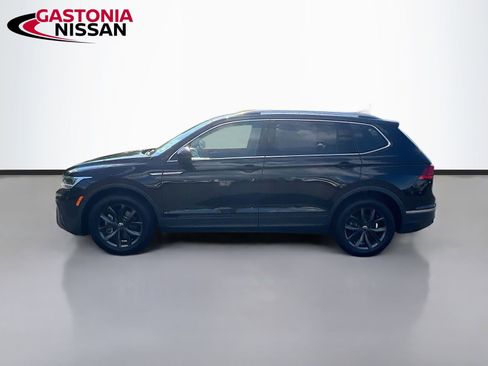 Used 2022 Volkswagen Tiguan SE AWD/4WD image 5