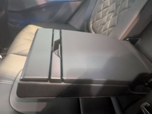 Used 2025 BMW X5 M60i w/ Climate Comfort Package image 26