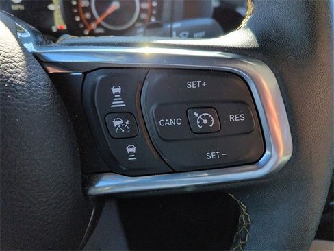 Used 2024 Jeep Wrangler Sahara image 18