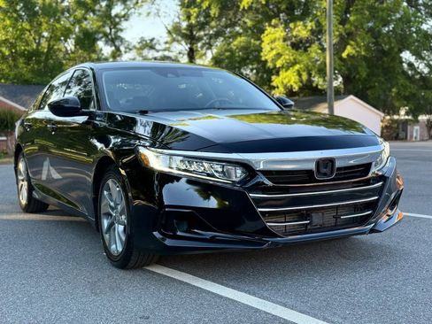 Used 2019 Honda Accord LX image 8