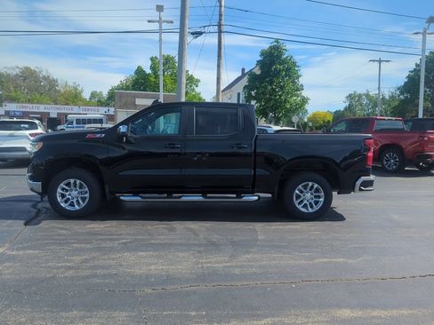 Certified 2023 Chevrolet Silverado 1500 LT w/ Z71 Off-Road Package AWD/4WD image 5