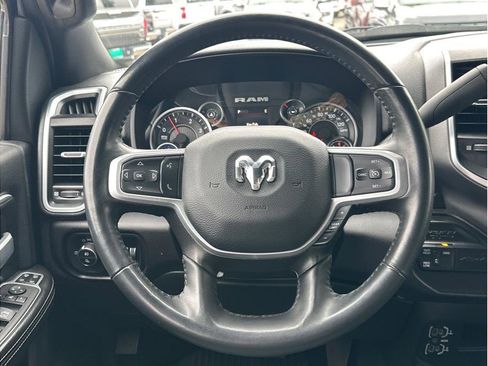 Used 2024 RAM 2500 Big Horn AWD/4WD image 16