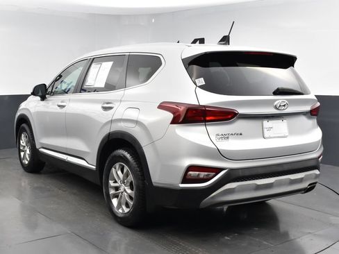 Used 2019 Hyundai Santa Fe SE FWD image 4