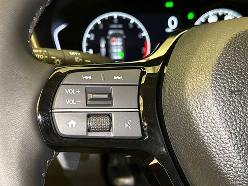 New 2025 Honda Pilot EX-L image 31