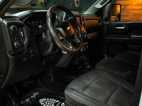 Used 2020 Chevrolet Silverado 2500 W/T w/ WT Convenience Package image 7