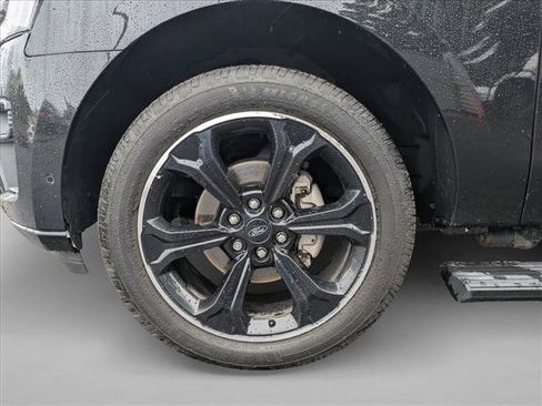 Used 2022 Ford Expedition Limited AWD/4WD image 18