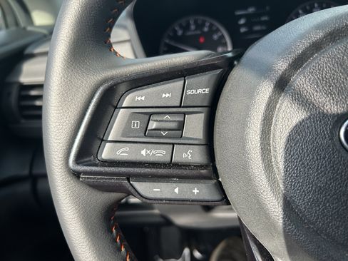 Used 2025 Subaru Crosstrek 2.5i Limited w/ Crosstrek Mirror Package image 17