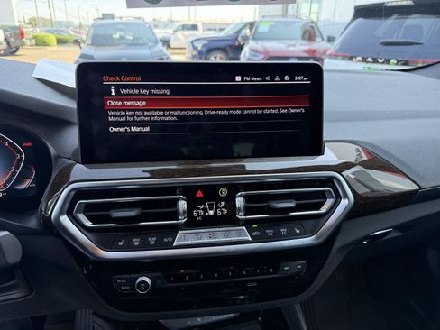 Used 2024 BMW X4 xDrive30i w/ Premium Package AWD/4WD image 18