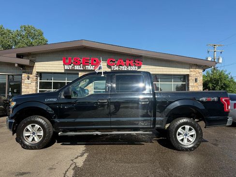 Used 2017 Ford F150 XLT w/ Trailer Tow Package AWD/4WD image 4