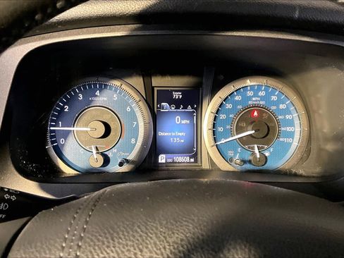 Used 2017 Toyota Sienna XLE w/ XLE Navigation Package AWD/4WD image 26
