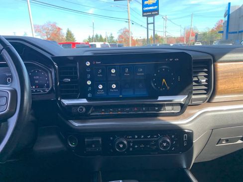 Certified 2022 Chevrolet Silverado 1500 High Country w/ High Country Premium Package image 24