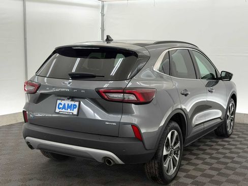 Used 2024 Ford Escape Platinum image 6