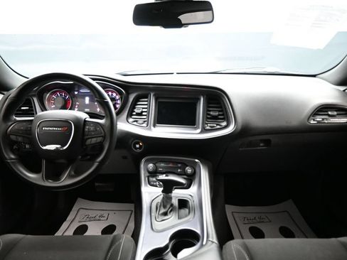 Used 2018 Dodge Challenger R/T RWD image 12