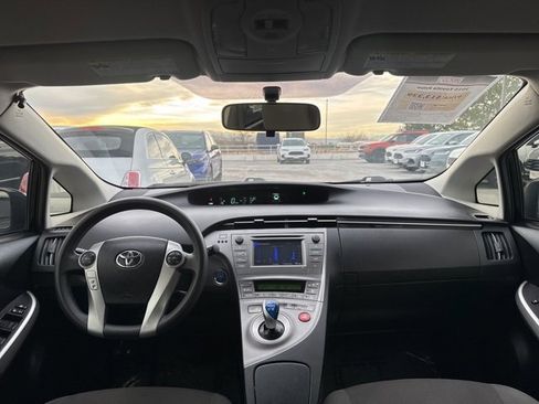 Used 2015 Toyota Prius Two image 20
