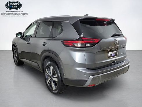 Used 2026 Nissan Rogue SL AWD/4WD image 5