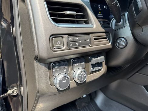 Used 2022 GMC Yukon SLT w/ SLT Luxury Plus Package AWD/4WD image 23