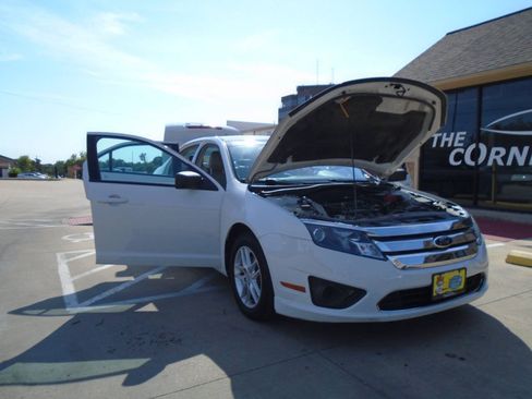 Used 2012 Ford Fusion S FWD image 17