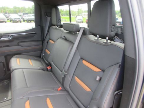 New 2026 GMC Sierra 1500 AT4 w/ AT4 Premium Package AWD/4WD image 14