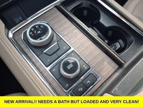 Used 2023 Ford Expedition Limited image 23