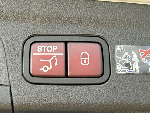 New 2026 Mercedes-Benz GLE 53 AMG 4MATIC image 13