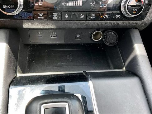 Used 2024 Mitsubishi Outlander SE AWD/4WD image 14