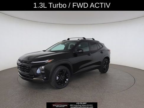 Used 2025 Chevrolet Trax ACTIV w/ Driver Confidence Package FWD image 3