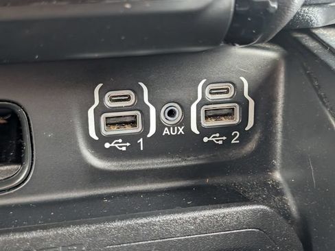 Used 2023 RAM 1500 Laramie AWD/4WD image 31
