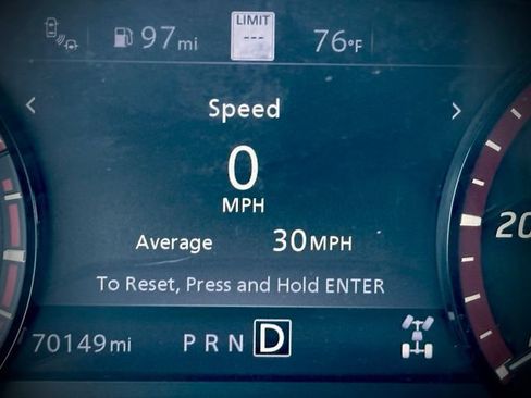 Used 2021 Nissan Titan PRO-4X w/ Pro-4x Convenience Package AWD/4WD image 23