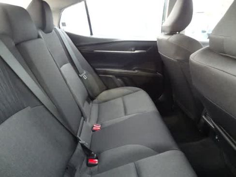 Used 2025 Toyota Camry LE FWD image 10