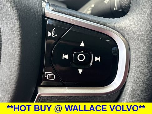 Used 2023 Volvo XC90 B6 Ultimate w/ Lounge Package AWD/4WD image 19