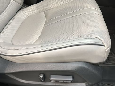 Certified 2024 Honda Pilot Elite image 27