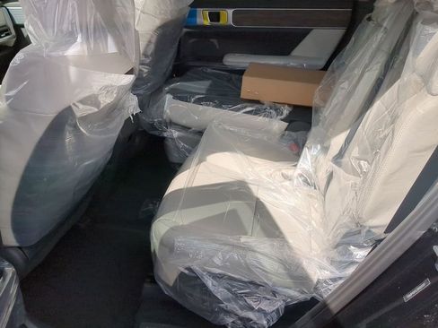 Used 2024 Hyundai Santa Fe Limited image 24