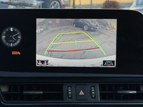 Used 2022 Lexus ES 350 w/ Premium Package image 19